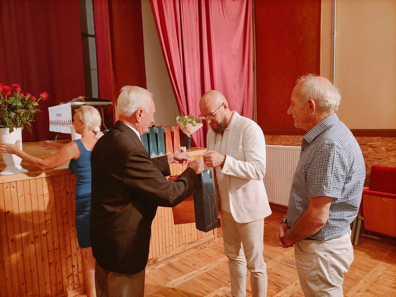 Nyitnikk Npdalkr Izsfalva - Bnysz Dalos tallkoz