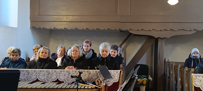 Adventi hangverseny