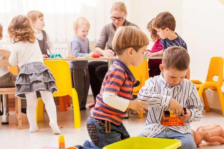 Óvodai beiratkozás: Minden, amit a 2026/2027-es nevelési évről tudni kell